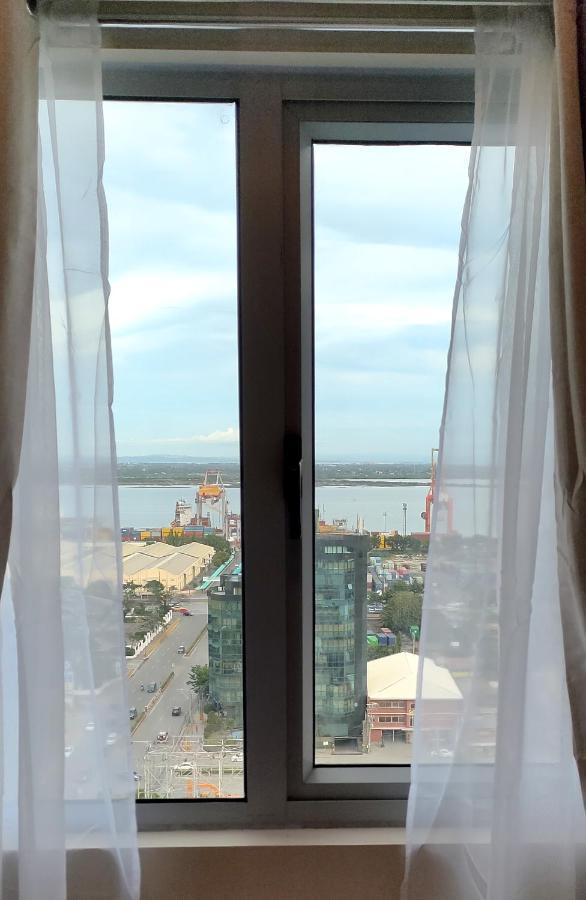Sunvida Tower Stays Across Sm City Cebu Exterior foto